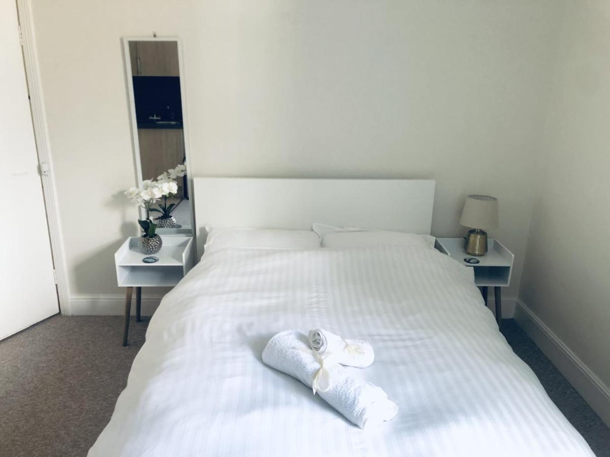Poole Stay 外观 照片